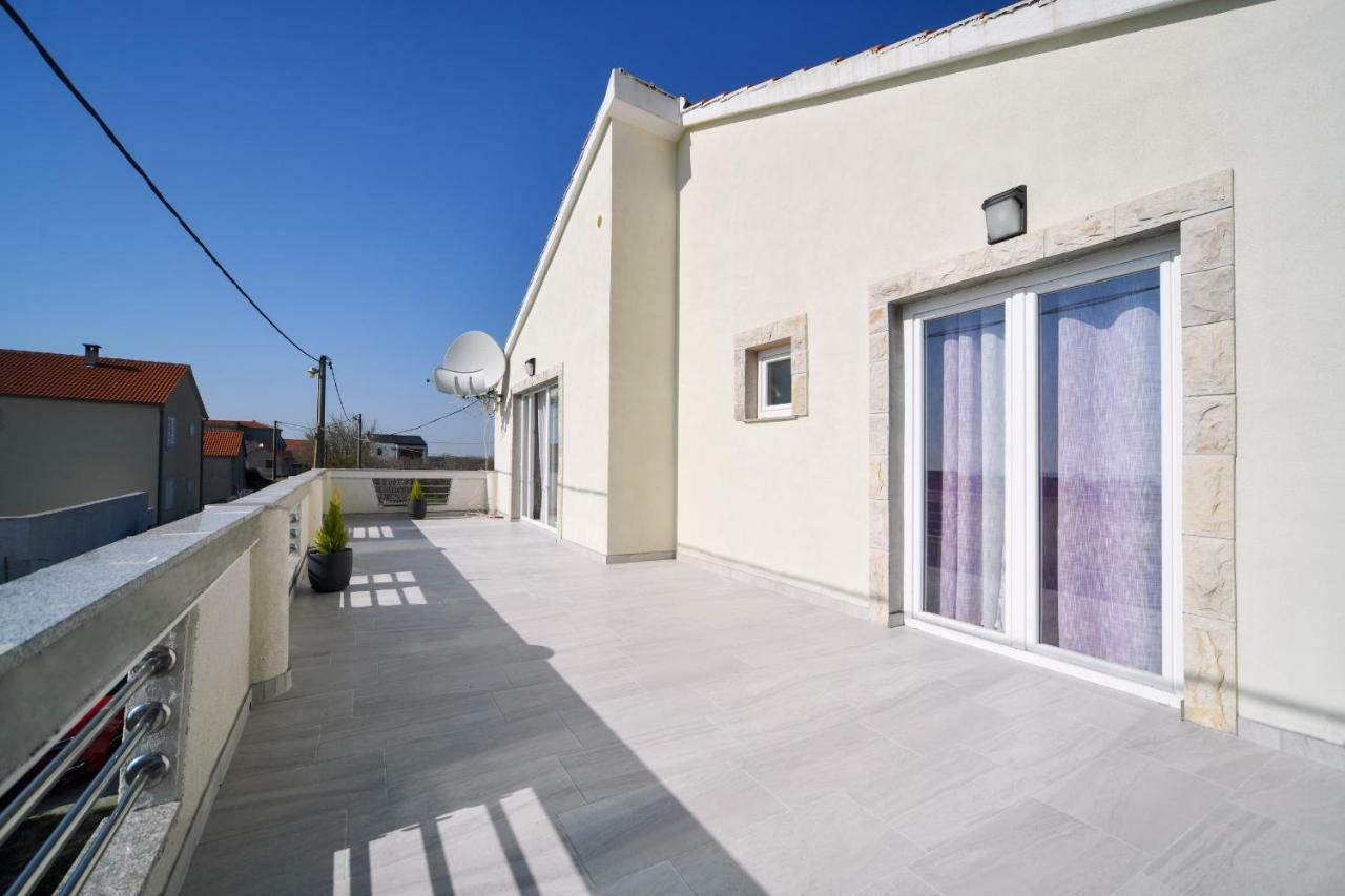 Apartman Novokmet-Crno Hotel Zadar Exterior photo